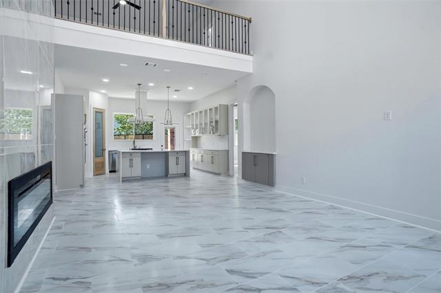 Foto del edificio - 400 Hideaway Ct