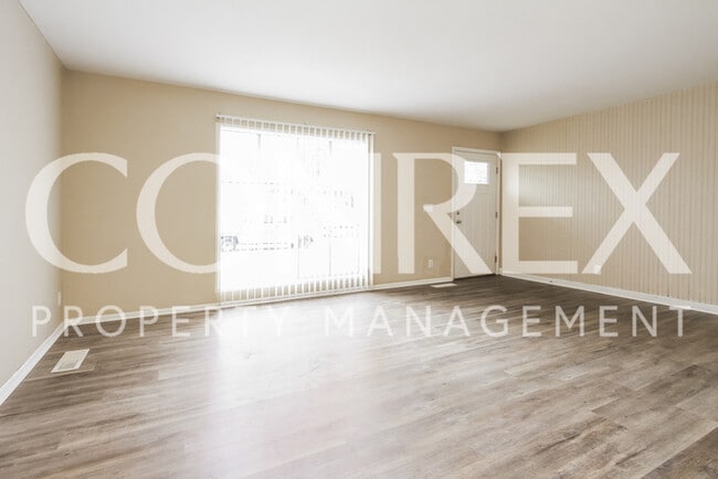 Building Photo - 6123 Promenade Ct