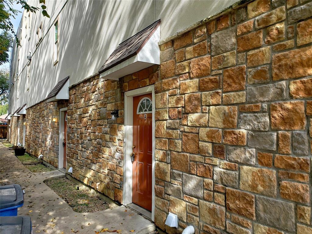 Primary Photo - 4713 Virginia Ave