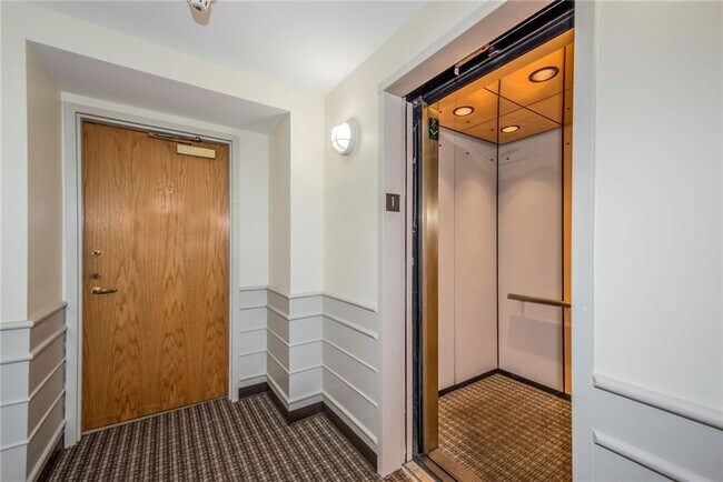 Building Photo - 53 Conanicus Ave