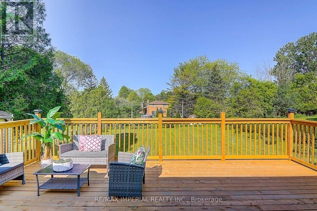 Building Photo - 98 Belfry Dr