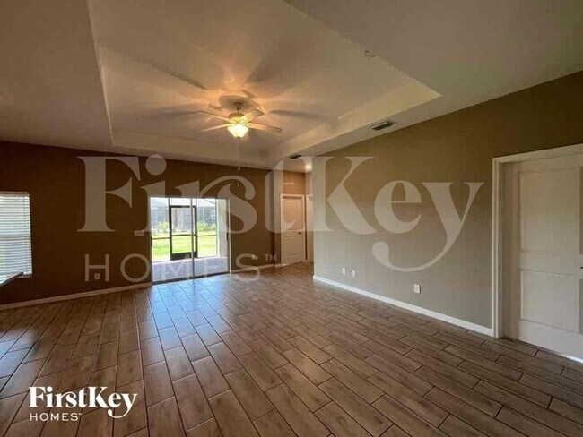 Foto del edificio - 1648 NW 37th Ave