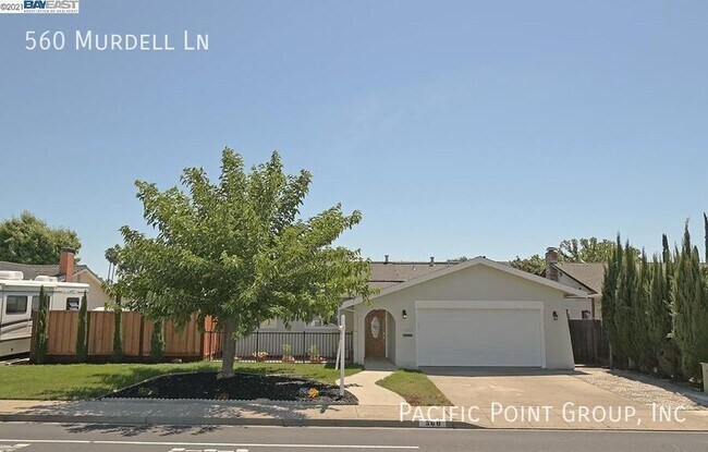 Building Photo - 560 Murdell Ln
