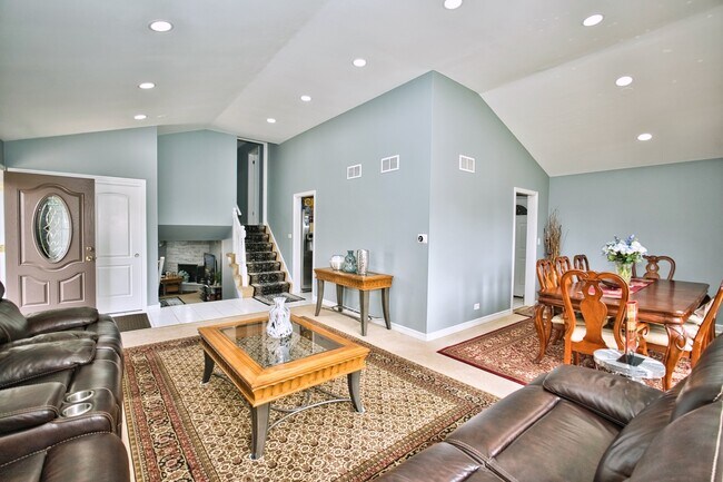 Foto del edificio - 7705 Kostner Ave