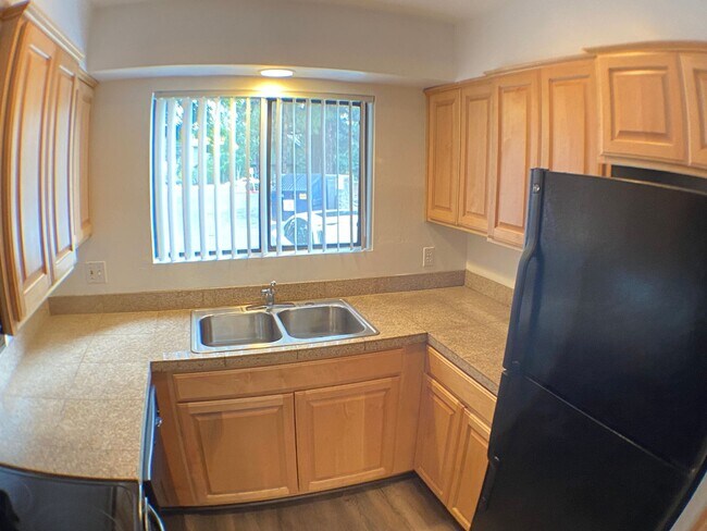 Foto del edificio - Don't miss out on this charming 2-bedroom,...