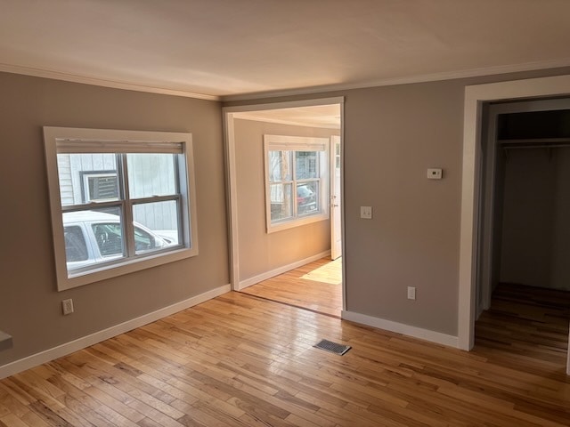 The living room looking at the front-entrance - 52 Rose St