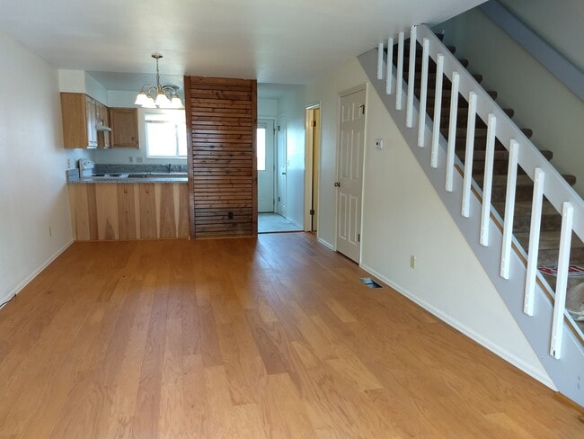 Dining Room open concept - 4255 Westshore Way