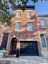 Building Photo - 2107 Kater St