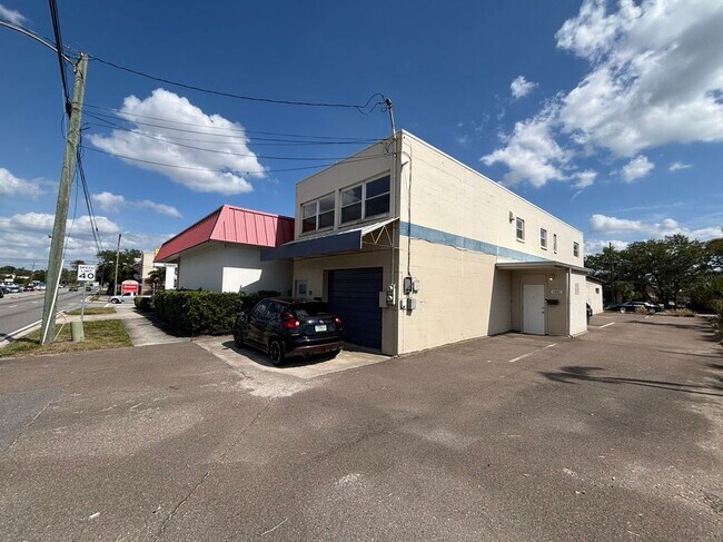 Foto del edificio - 1221 Court St