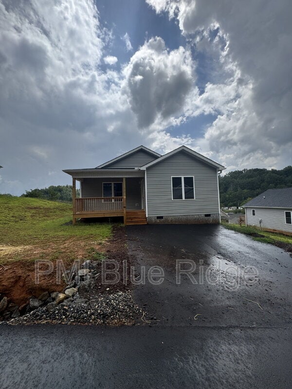 Building Photo - 200 Quinn Hill Ln