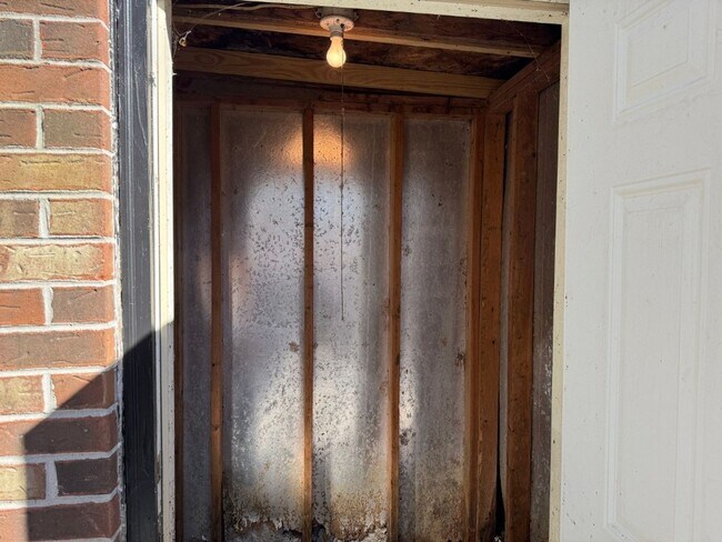 Foto del edificio - 9100 Parktop Ln NW