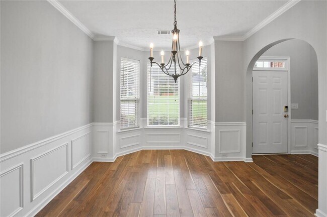 Foto del edificio - 2643 Whispering Pines Dr SW