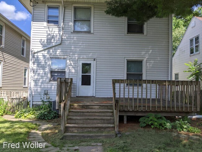 Building Photo - 3 br, 1 bath House - 1181 - 26th St. A