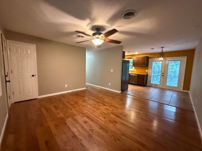 Foto del edificio - 32 Brown Ln