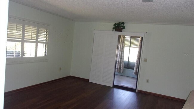 Building Photo - 10060 SW 99th Terrace