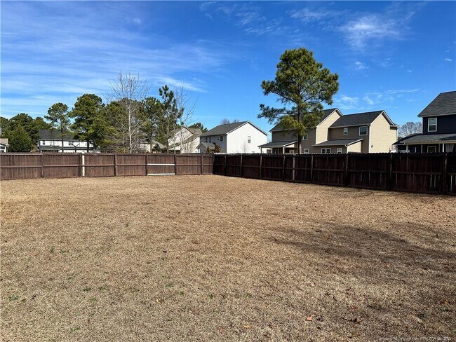 Foto del edificio - 4021 Quarry Hollow Drive