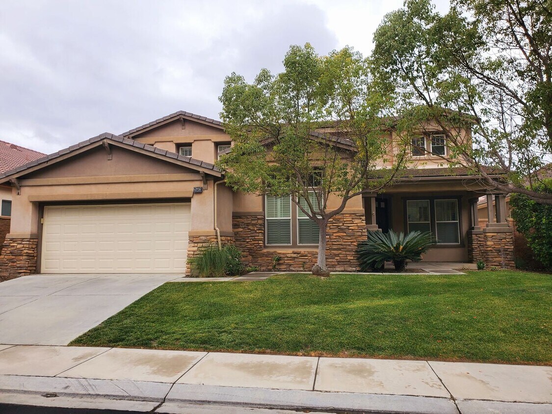 Foto principal - GORGEOUS Executive Home. OFFICE /LOFT/ GRE...