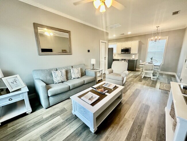 Foto del edificio - One Bedroom Furnished Garage Apartment in Bluffton Park!