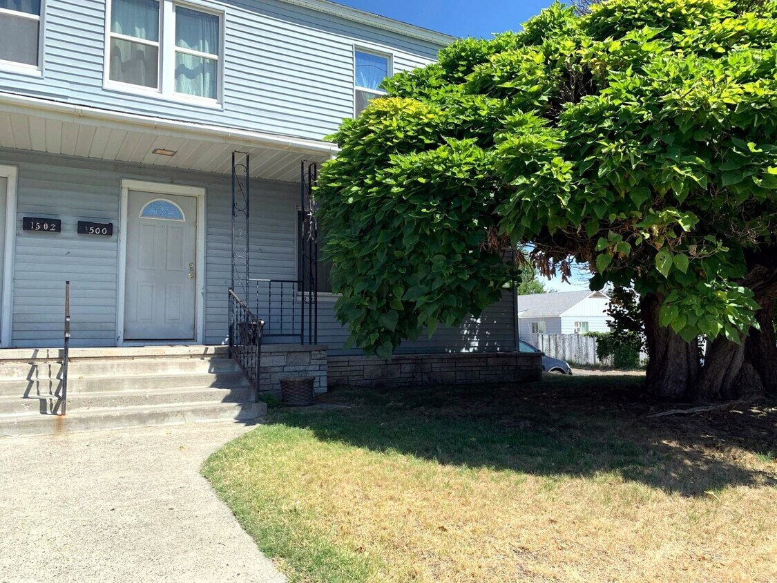 15001502 Thayer Dr Unit 1500, Richland, WA 99354 Room for Rent in