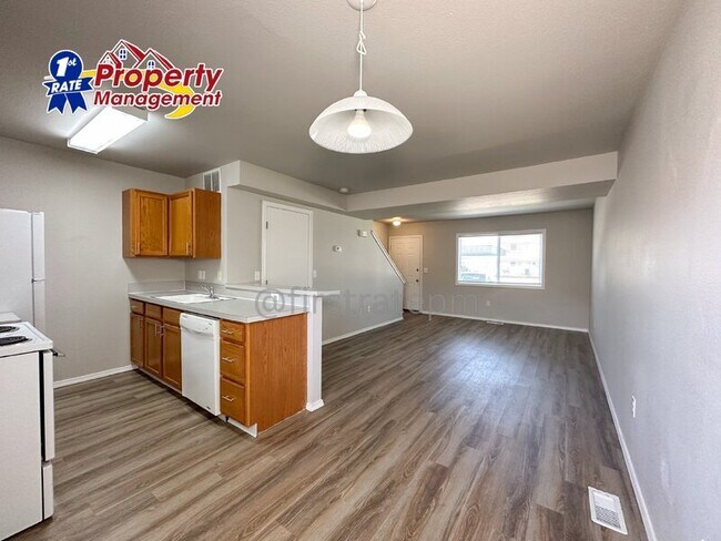 Foto del edificio - 269 Elbridge St E