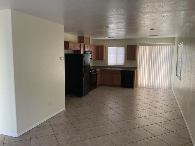 Building Photo - 5297 Tipper Ave