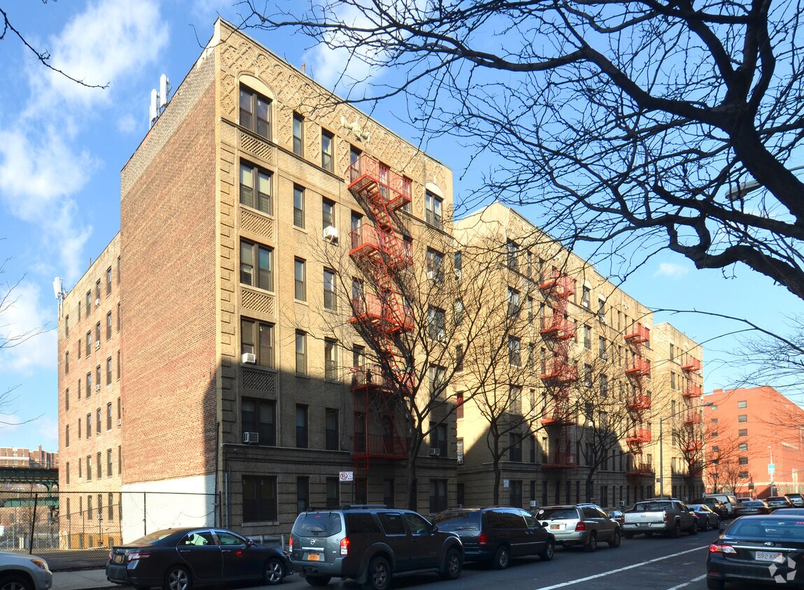 Foto principal - 1015-1025 Gerard Ave