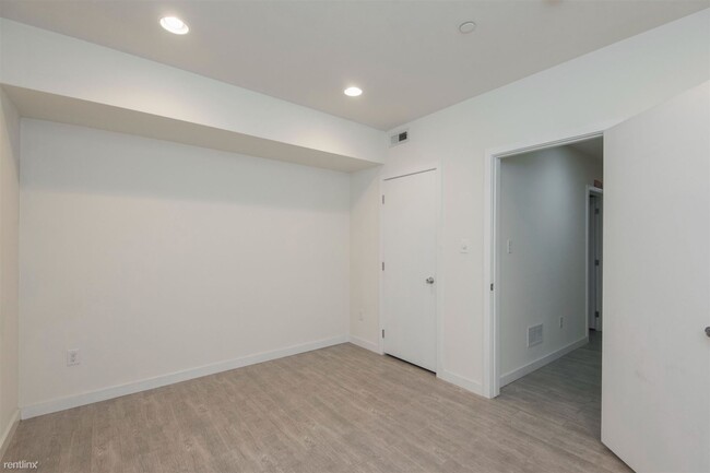 Foto del edificio - 4 br, 2 bath Duplex - 1815 W Master ST Unit A