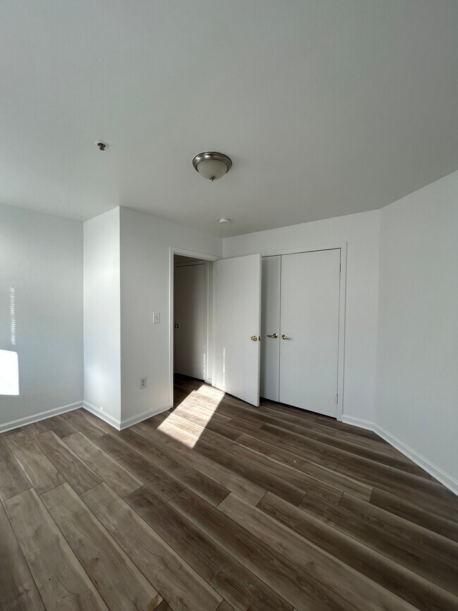 Building Photo - 836 N Preston St