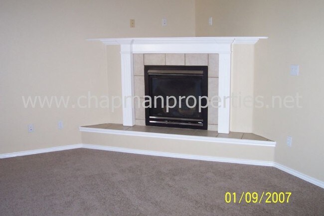 Building Photo - 10861 Pixie St