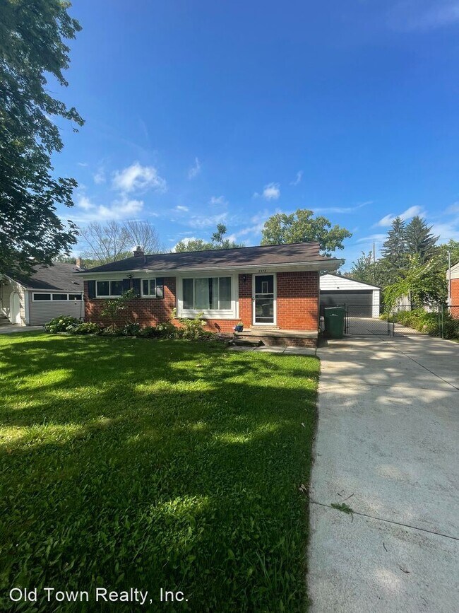 Building Photo - 3 br, 2 bath House - 2372 McKinley