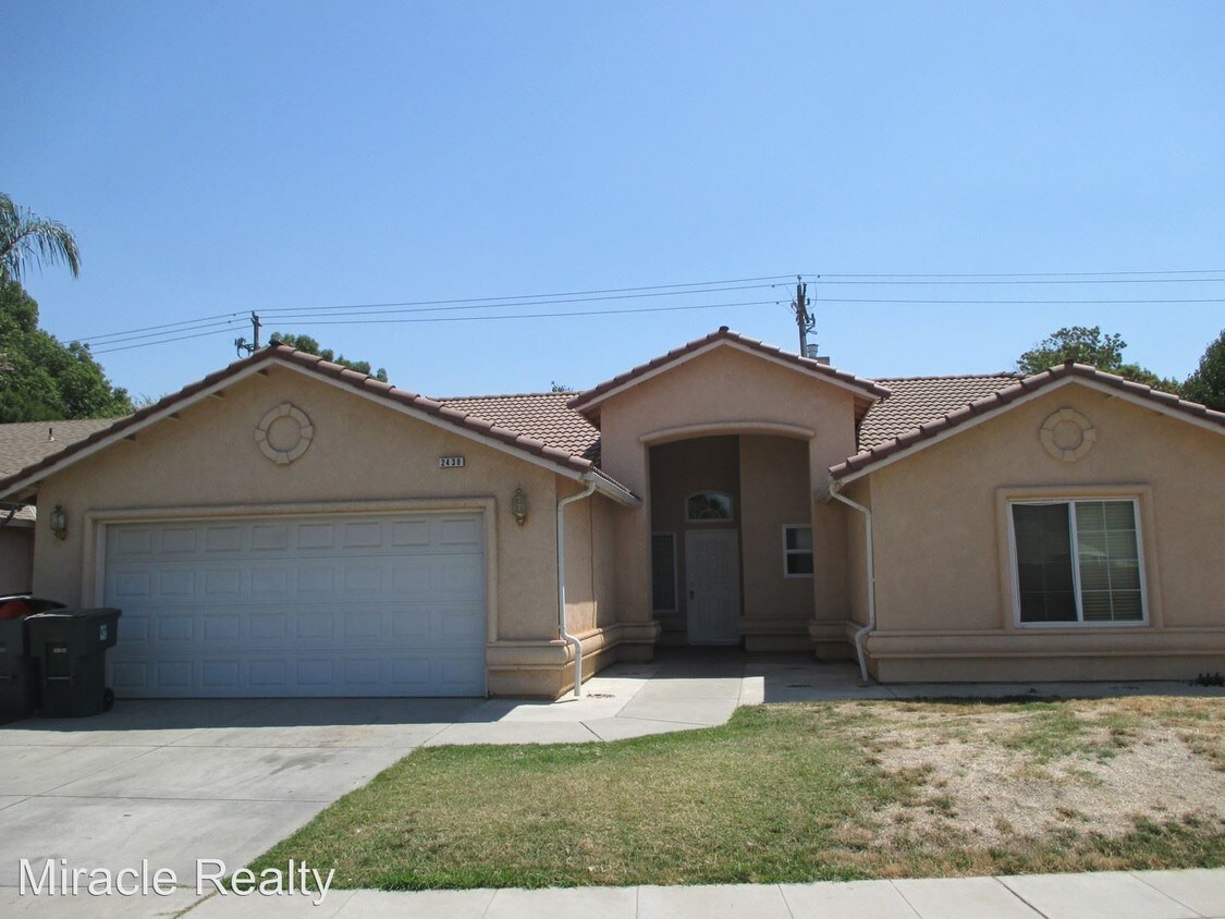 Primary Photo - 2438 Bay View Dr