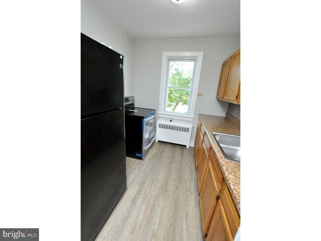 Foto del edificio - 2221 Marne Hwy