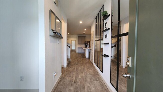 Building Photo - 8027 Brahman Ln