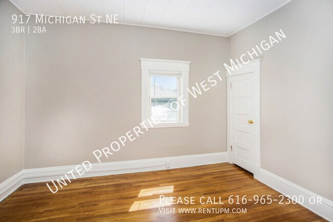 Foto del edificio - Available Now | Charming 3 Bedroom, 2 Bath...