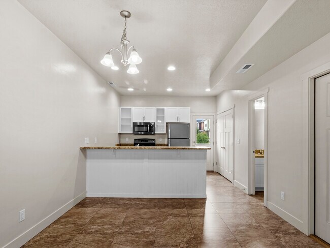 2 x 2,5 Cocina - South Ridge Townhomes and Apartments