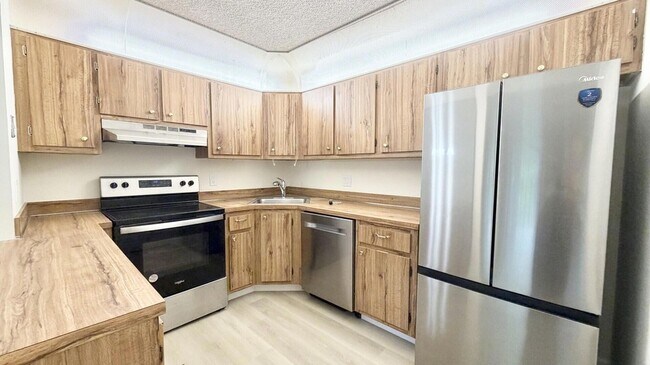 Foto del edificio - 4877 Sable Pine Cir