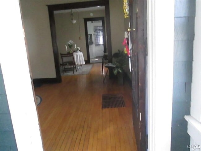 Building Photo - 387 Pawling St