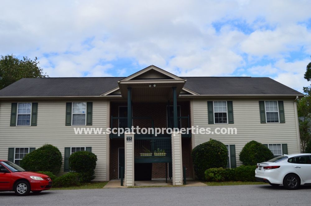 652 Old Orangeburg Rd, Lexington, SC 29073 Room for Rent in Lexington, SC
