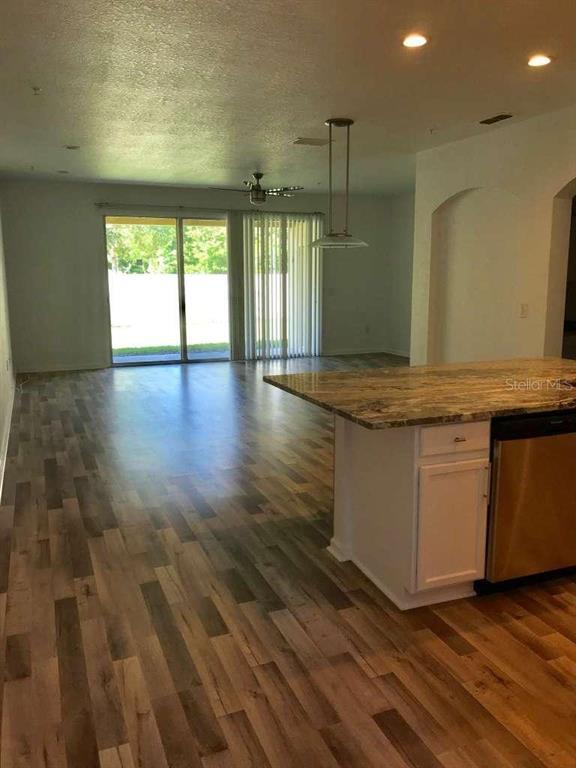Foto del edificio - 3032 Ashland Ln S