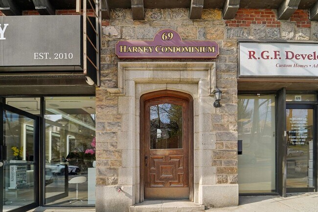 Foto del edificio - 69 Harney Rd