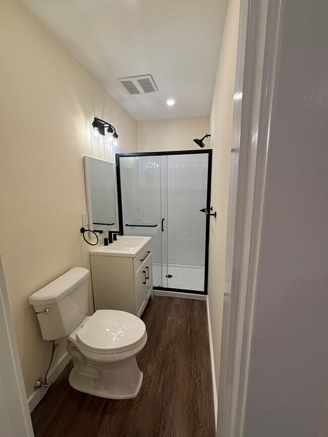 Foto del edificio - 1289 Smithtown Ave