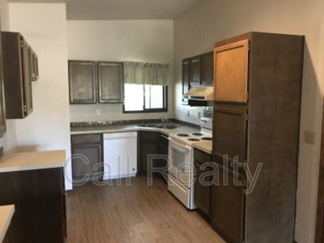 Foto del edificio - 4306 Ella Rd