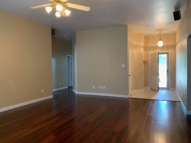 Building Photo - 406 Flushing Quail Dr