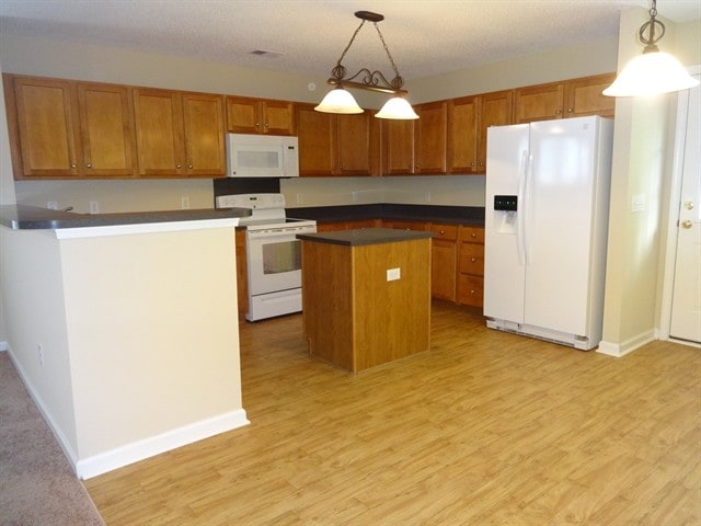 Building Photo - 2056 Clipstone Drive