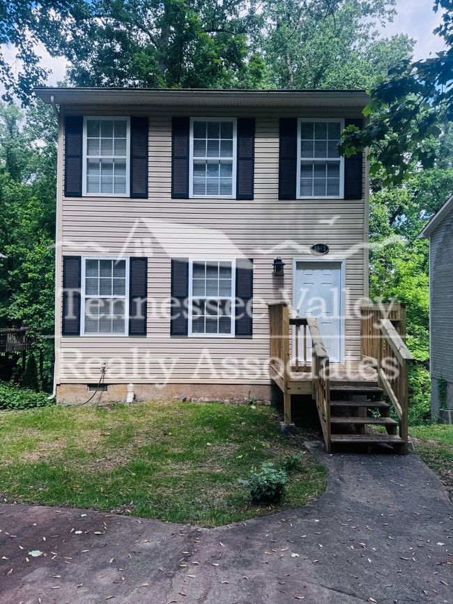 Building Photo - Newly Renovated Home in the Heart of Fount...
