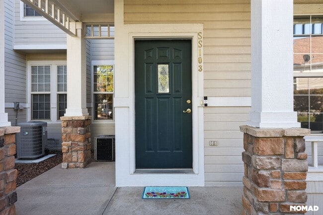 Foto del edificio - 8300 Fairmount Dr