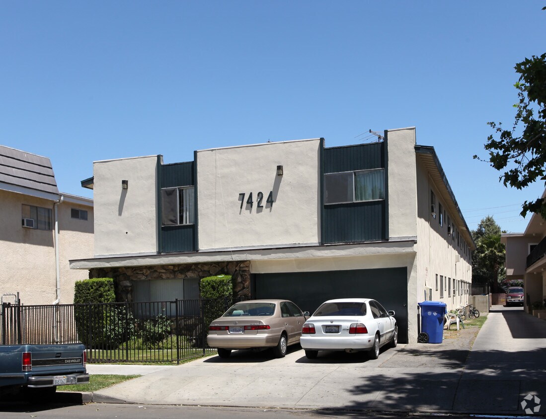 7424 Alabama Ave, Canoga Park, CA 91303 Apartments in Canoga Park, CA