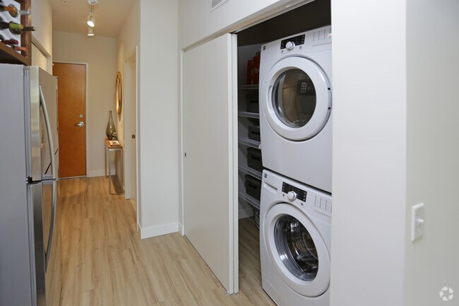 Lavadora y secadora estándar en todos los apartamentos - Track 29 Apartments