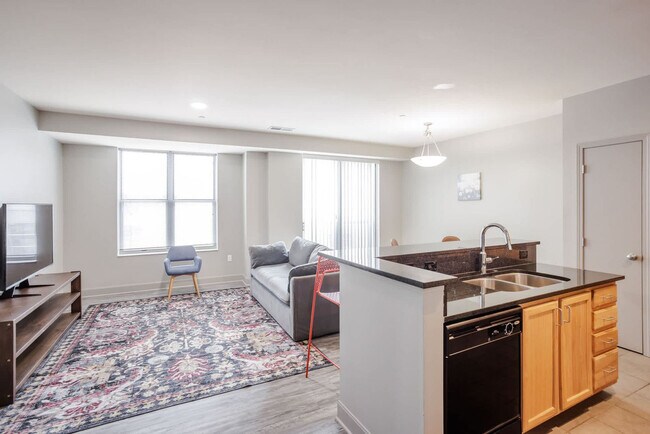 Building Photo - 121 E Freedom Way