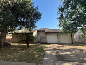 Building Photo - 13015 Birch Grove Dr